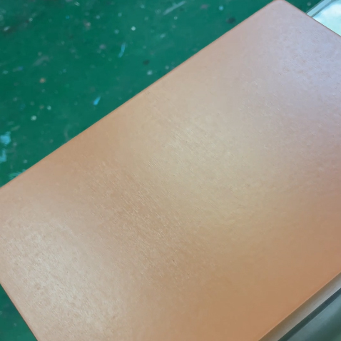 紅橡木做開放式涂裝，滲韻寶封底，水性木器漆做面